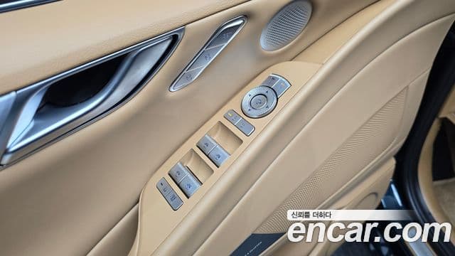 Genesis Electrified G80 2025 — ფოტო 15/20