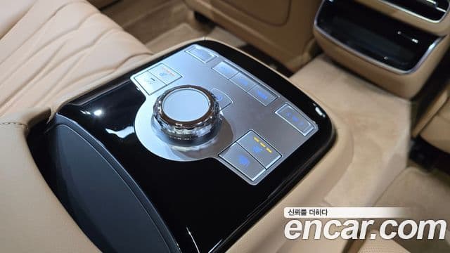 Genesis Electrified G80 2025 — ფოტო 18/20