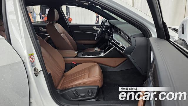 Audi A6 2020 — ფოტო 11/20