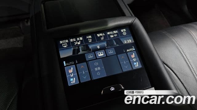 Lexus LS500 2022 — Photo 17/43
