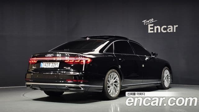 Audi A8 2021 — Şəkil 2/20