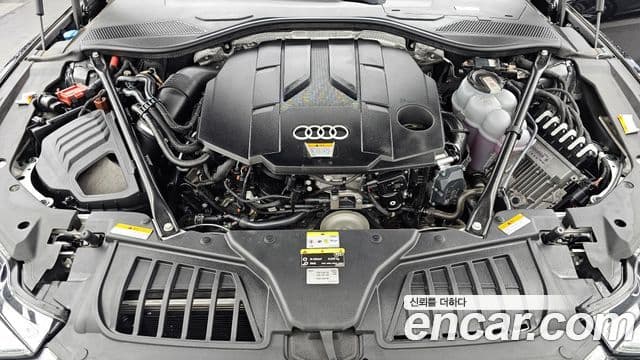 Audi A8 2021 — Şəkil 6/20