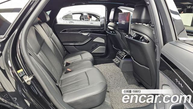 Audi A8 2021 — Şəkil 12/20