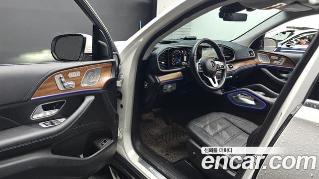 Mercedes-Benz GLE-Class 2021 — ფოტო 10/20