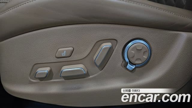 Genesis GV80 2020 — Photo 19/37
