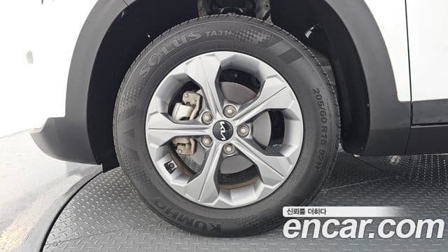 Kia Seltos 2023 — Şəkil 5/20