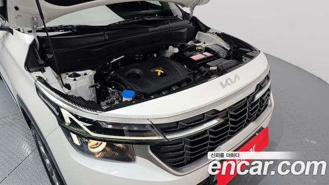 Kia Seltos 2023 — Şəkil 6/20