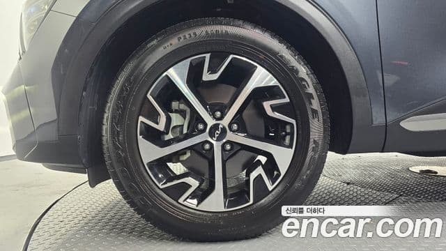 Kia Sportage 2023 — фото 5 из 20