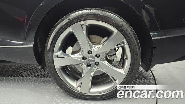 Genesis GV80 2021 — Photo 8/31