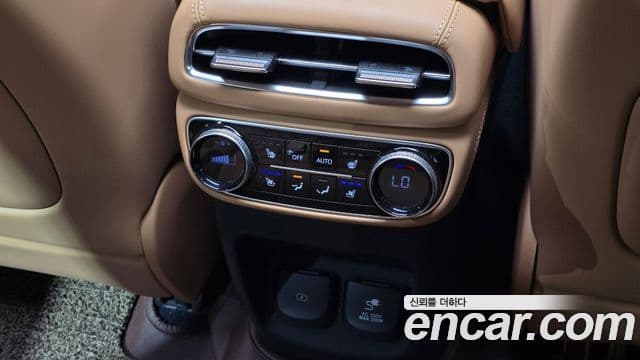 Genesis GV80 2021 — Photo 18/31