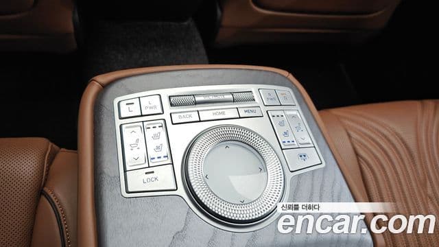 Genesis Electrified G80 2022 — Şəkil 19/20