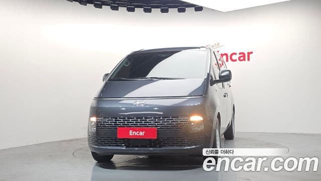 Hyundai Staria 2023 — Şəkil 3/20