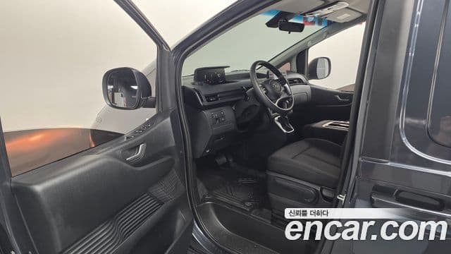 Hyundai Staria 2023 — Şəkil 10/20