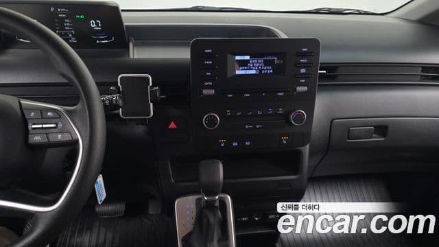 Hyundai Staria 2023 — Şəkil 18/20