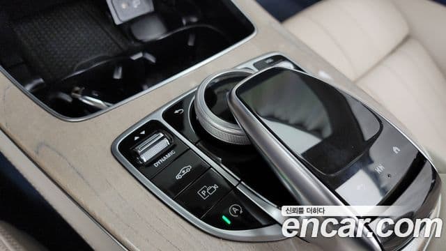Mercedes-Benz E-Class 2023 — Şəkil 19/20