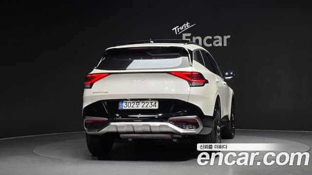 Kia Sportage 2022 — ფოტო 4/20