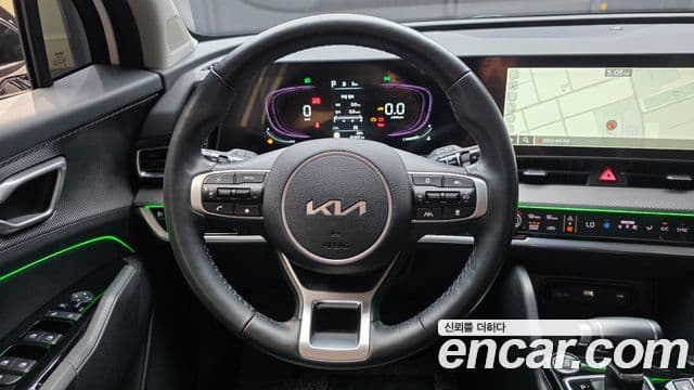 Kia Sportage 2022 — ფოტო 13/20