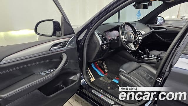 BMW X3 2021 — ფოტო 22/31