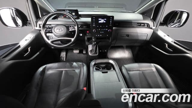 Hyundai Staria 2022 — Фото 7/20