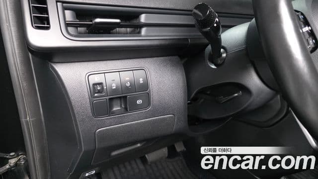 Hyundai Staria 2022 — Фото 14/20