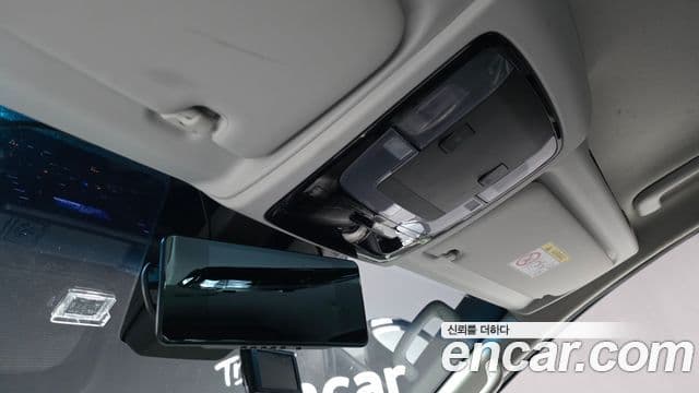Hyundai Staria 2022 — Photo 7/31