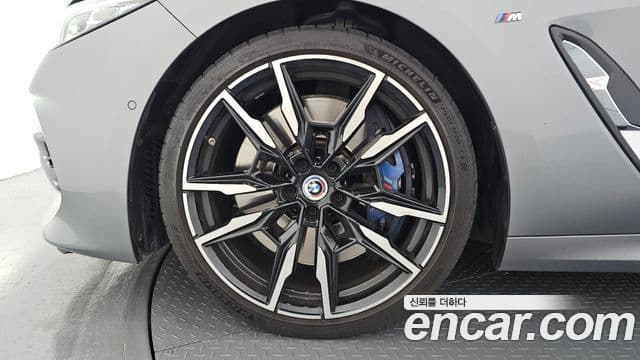 BMW 8 Series 2022 — ფოტო 5/20