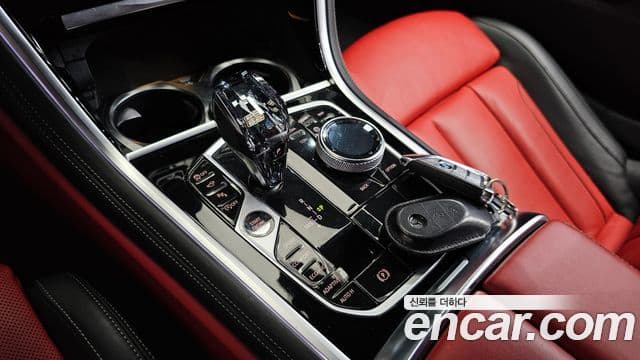 BMW 8 Series 2022 — ფოტო 9/20