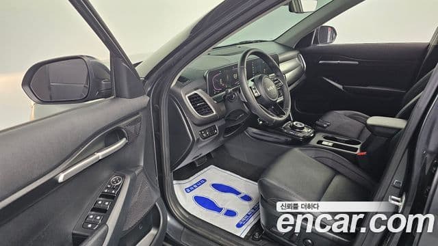 Kia Seltos 2024 — Şəkil 10/20