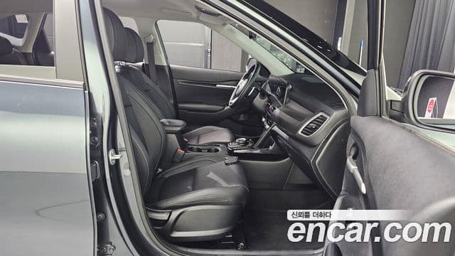 Kia Seltos 2024 — Şəkil 12/20