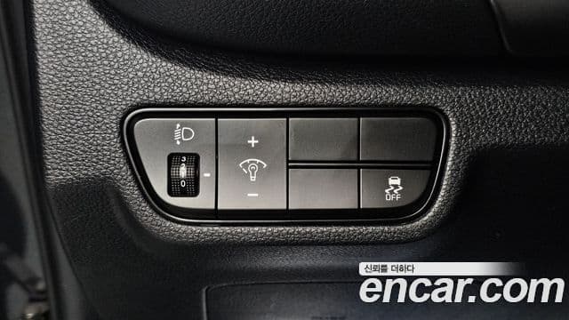 Kia Seltos 2024 — Şəkil 13/20