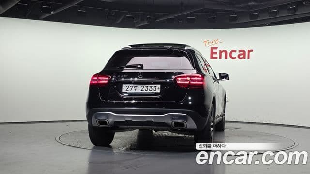 Mercedes-Benz GLA-Class 2018 — ფოტო 4/20