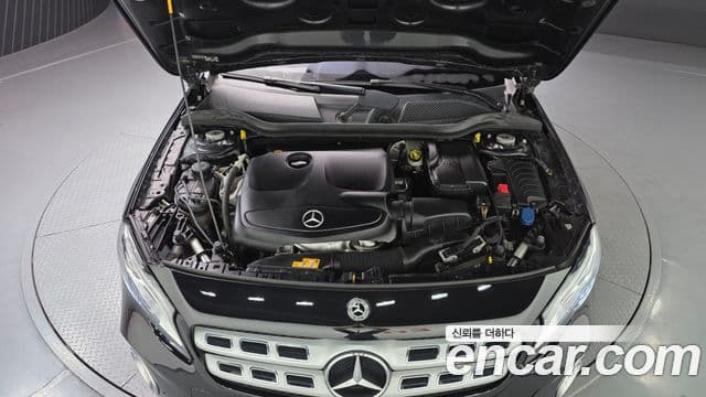 Mercedes-Benz GLA-Class 2018 — ფოტო 6/20