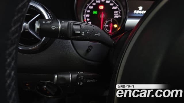 Mercedes-Benz GLA-Class 2018 — ფოტო 17/20