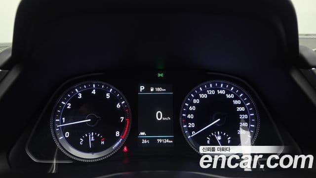 Hyundai Sonata 2022 — ფოტო 8/20