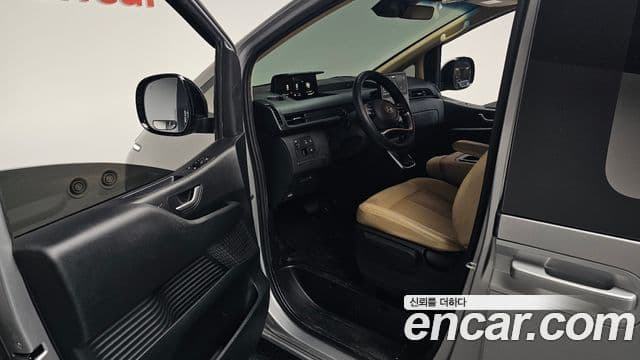 Hyundai Staria 2024 — Şəkil 10/20