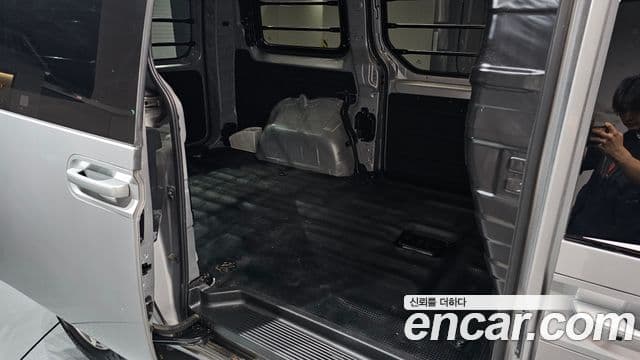 Hyundai Staria 2024 — Şəkil 12/20