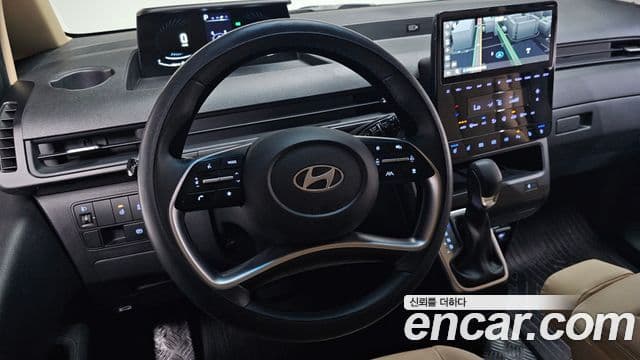 Hyundai Staria 2024 — Şəkil 13/20