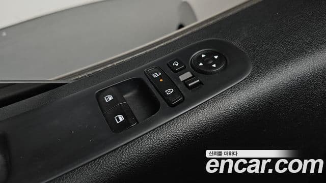 Hyundai Staria 2024 — Şəkil 17/20