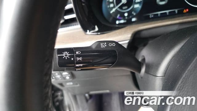 Kia K5 2021 — ფოტო 19/20