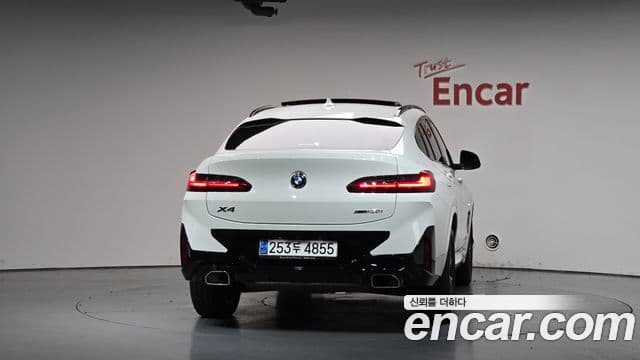 BMW X4 2023 — ფოტო 4/20