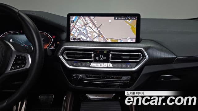 BMW X4 2023 — ფოტო 14/20