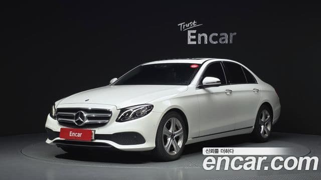 Mercedes-Benz E-Class 2018 — ფოტო 1/20