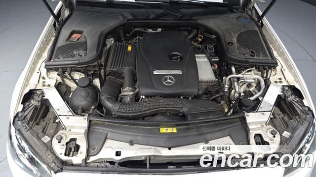 Mercedes-Benz E-Class 2018 — ფოტო 6/20
