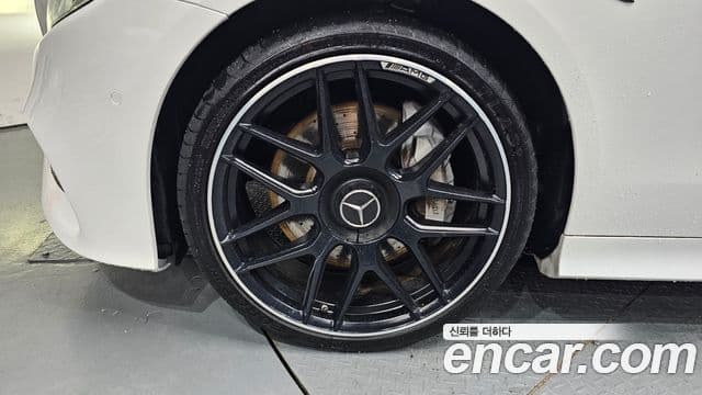 Mercedes-Benz E-Class 2019 — Фото 4/20