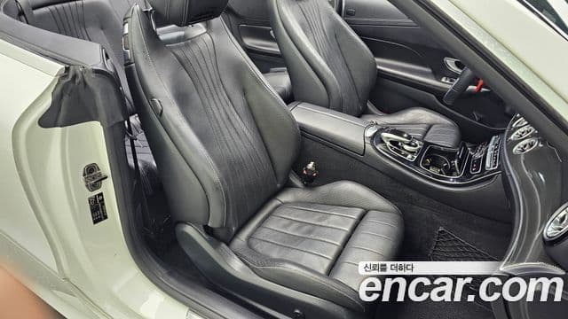 Mercedes-Benz E-Class 2019 — Photo 18/30