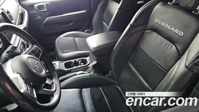 Jeep Wrangler 2019 — Photo 27/33