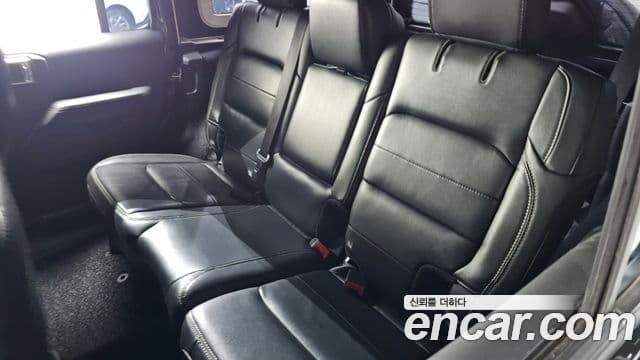 Jeep Wrangler 2019 — Photo 12/33