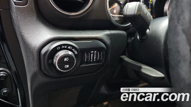 Jeep Wrangler 2019 — Photo 7/33
