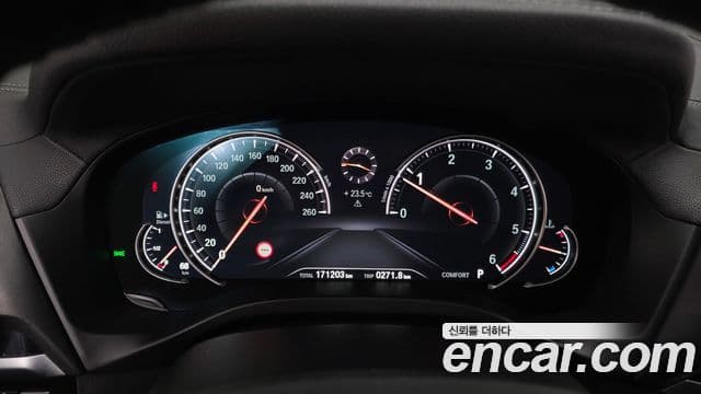 BMW X3 2018 — Şəkil 8/20