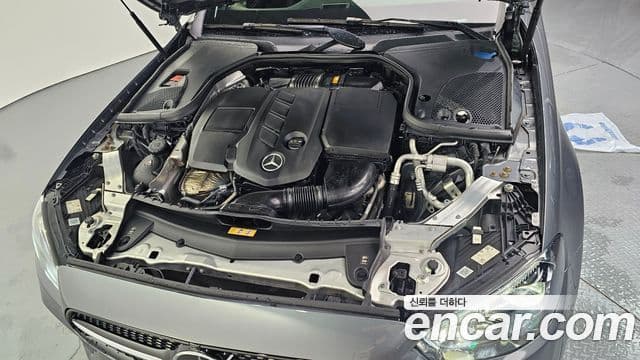 Mercedes-Benz E-Class 2021 — ფოტო 5/20